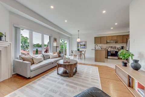 Photo 24 at 54 Dairy Drive, Birchmount, Toronto