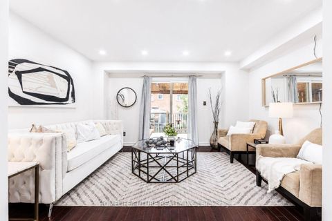 Photo 5 at 42 Marsdale Crescent, Rouge E11, Toronto