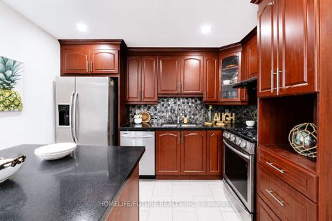 Photo 10 at 42 Marsdale Crescent, Rouge E11, Toronto