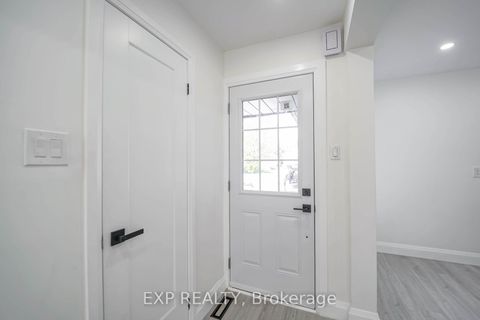 Photo 5 at 25 Nabob Crescent, Malvern, Toronto