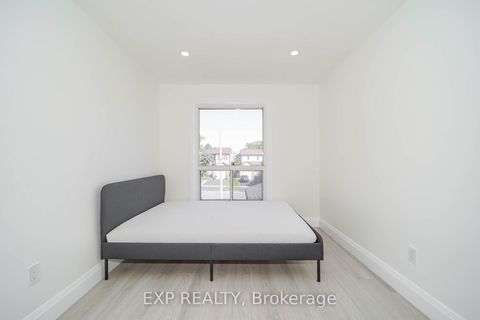 Photo 34 at 25 Nabob Crescent, Malvern, Toronto