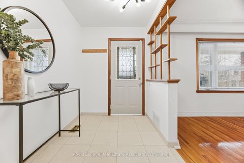 Photo 5 at 5 Rosewood Avenue, Queensway, Toronto