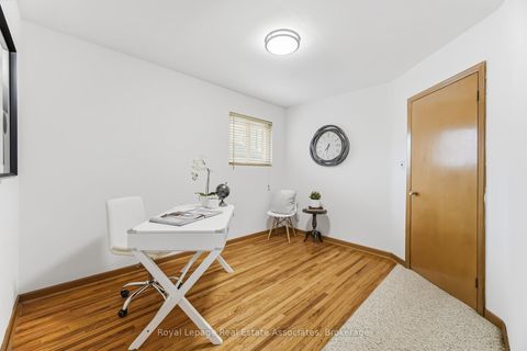 Photo 17 at 5 Rosewood Avenue, Queensway, Toronto