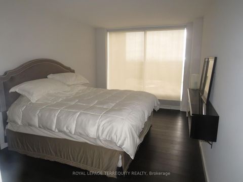 Photo 3 at 3305 - 2045 Lake Shore Boulevard W, Mimico, Toronto