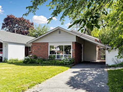 Photo 5 at 29 Orton Park Road, Morningside, Toronto