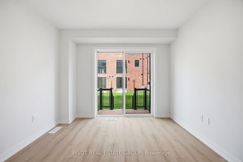 Photo 6 at 46 Danielle Moore Circle, Bendale, Toronto