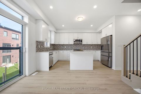 Photo 17 at 46 Danielle Moore Circle, Bendale, Toronto