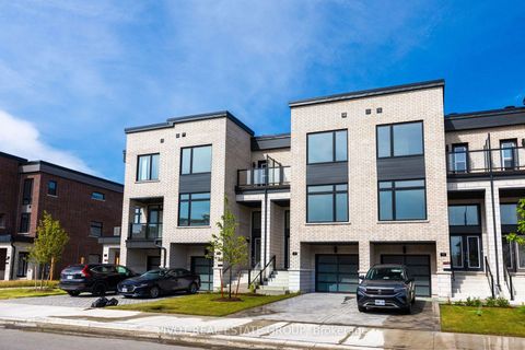 Photo 44 at 46 Danielle Moore Circle, Bendale, Toronto