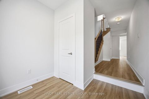 Photo 3 at 64 Danielle Moore Circle, Bendale, Toronto