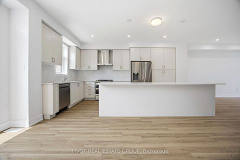 Photo 9 at 64 Danielle Moore Circle, Bendale, Toronto