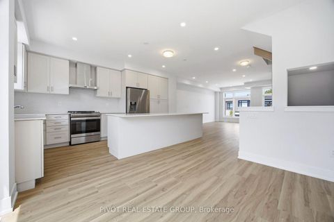 Photo 10 at 64 Danielle Moore Circle, Bendale, Toronto