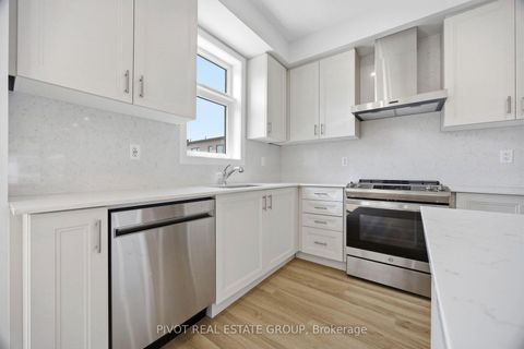Photo 12 at 64 Danielle Moore Circle, Bendale, Toronto