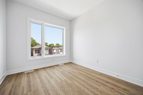 Photo 28 at 64 Danielle Moore Circle, Bendale, Toronto