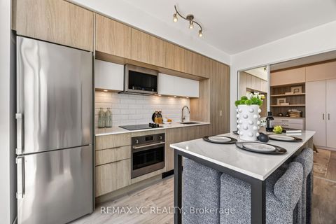 Photo 6 at 801 - 1 Belsize Drive, Mount Pleasant West, Toronto