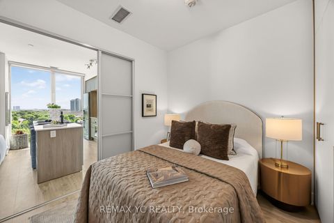 Photo 15 at 801 - 1 Belsize Drive, Mount Pleasant West, Toronto