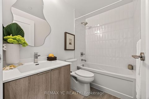 Photo 16 at 801 - 1 Belsize Drive, Mount Pleasant West, Toronto