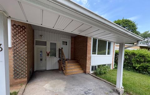 Photo 2 at 73 Berkinshaw Crescent, Don Mills, Toronto