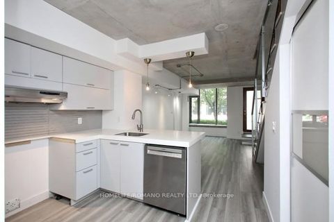 Photo 9 at 104 - 55 Stewart Street, Waterfront Communities C1, Toronto