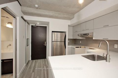 Photo 10 at 104 - 55 Stewart Street, Waterfront Communities C1, Toronto