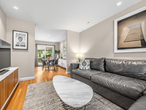 Photo 4 at 19 Parklea Drive, Leaside, Toronto