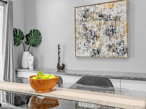 Photo 7 at 19 Parklea Drive, Leaside, Toronto