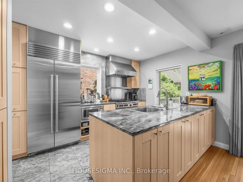 Photo 8 at 19 Parklea Drive, Leaside, Toronto