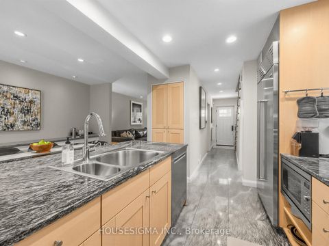 Photo 14 at 19 Parklea Drive, Leaside, Toronto
