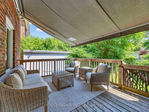 Photo 27 at 19 Parklea Drive, Leaside, Toronto