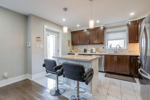 Photo 1 at 14 Nordale Crescent, Amesbury, Toronto