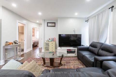 Photo 12 at 14 Nordale Crescent, Amesbury, Toronto