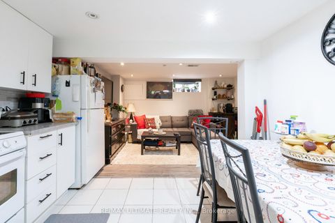 Photo 32 at 14 Nordale Crescent, Amesbury, Toronto