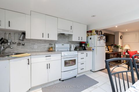 Photo 33 at 14 Nordale Crescent, Amesbury, Toronto