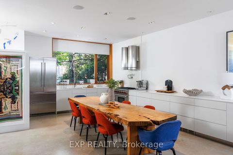 Photo 6 at 639 Wellington Street W, Niagara, Toronto