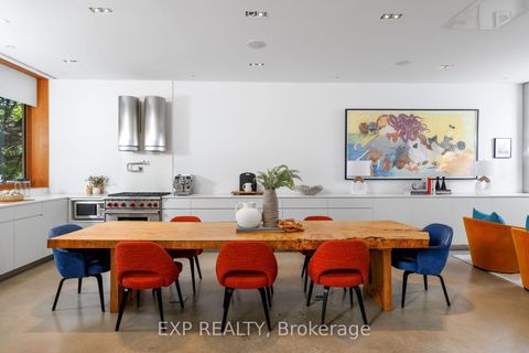 Photo 9 at 639 Wellington Street W, Niagara, Toronto