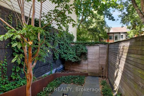 Photo 14 at 639 Wellington Street W, Niagara, Toronto