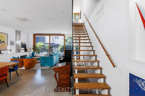 Photo 17 at 639 Wellington Street W, Niagara, Toronto