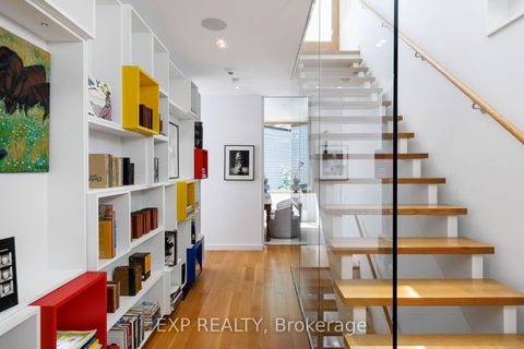 Photo 18 at 639 Wellington Street W, Niagara, Toronto