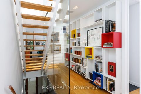 Photo 21 at 639 Wellington Street W, Niagara, Toronto