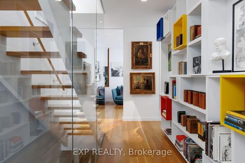 Photo 23 at 639 Wellington Street W, Niagara, Toronto
