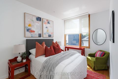 Photo 30 at 639 Wellington Street W, Niagara, Toronto