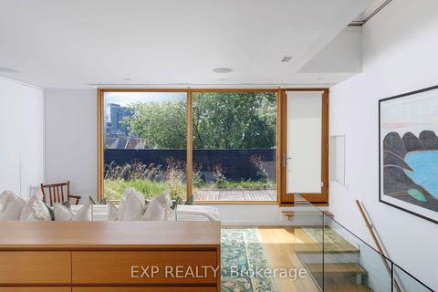 Photo 34 at 639 Wellington Street W, Niagara, Toronto