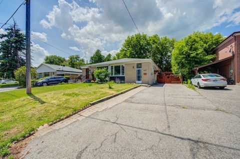 Photo 1 at 167 Taylor Mills Drive N, Crosby, Richmond Hill