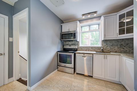 Photo 15 at 167 Taylor Mills Drive N, Crosby, Richmond Hill