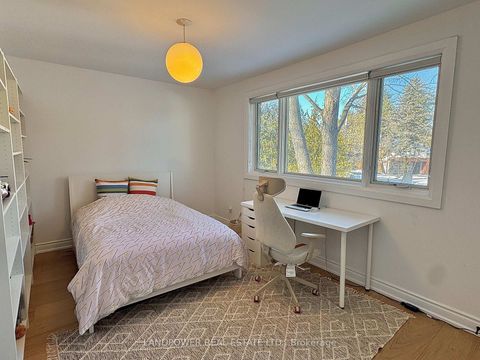 Photo 11 at 9 Alderdale Court, Don Mills, Toronto