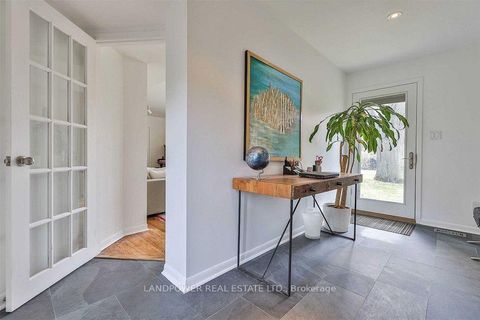 Photo 14 at 9 Alderdale Court, Don Mills, Toronto
