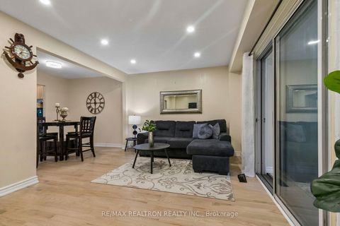 Photo 5 at 25 Whiteleas Avenue, Malvern, Toronto
