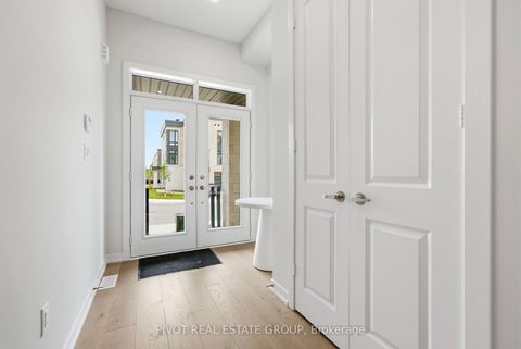 Photo 4 at 79 Danielle Moore Circle, Bendale, Toronto