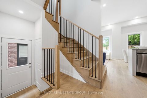 Photo 9 at 79 Danielle Moore Circle, Bendale, Toronto