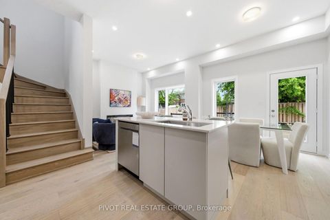 Photo 11 at 79 Danielle Moore Circle, Bendale, Toronto