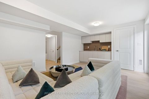Photo 32 at 79 Danielle Moore Circle, Bendale, Toronto